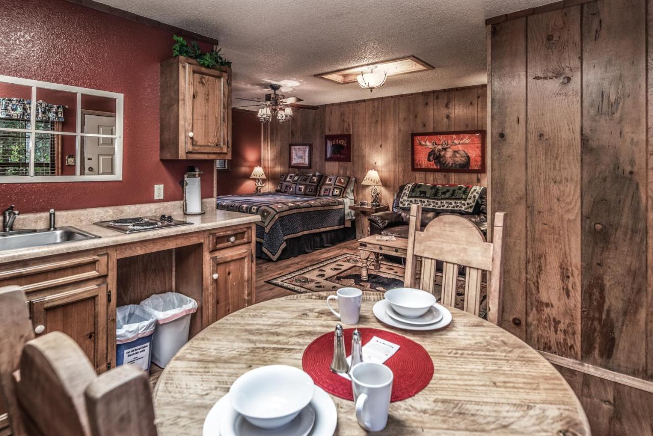Shadow Mountain Lodge And Cabins Ruidoso Ngoại thất bức ảnh