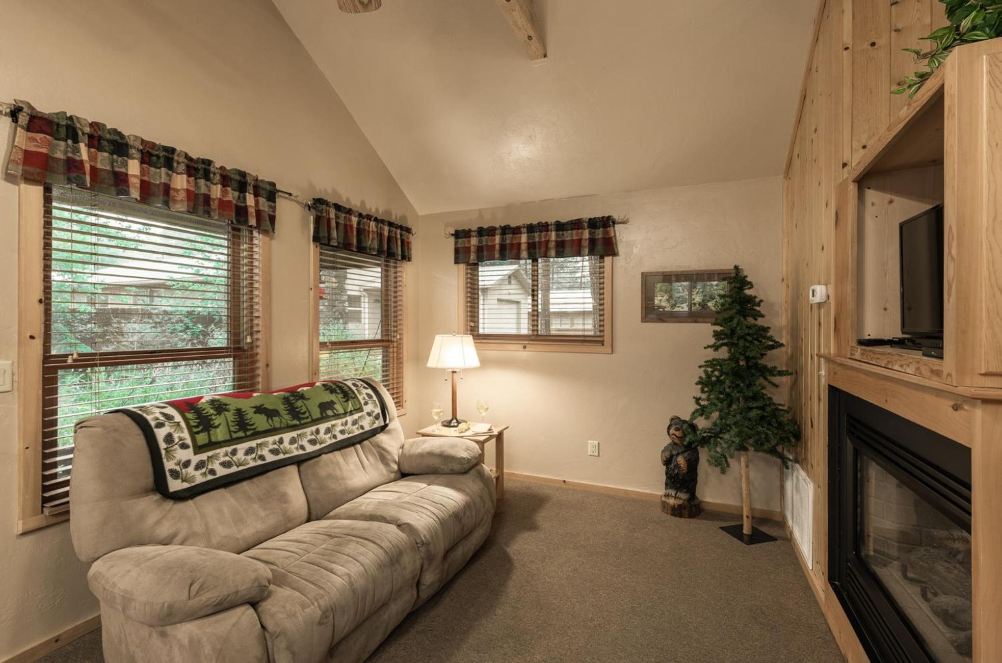 Shadow Mountain Lodge And Cabins Ruidoso Ngoại thất bức ảnh